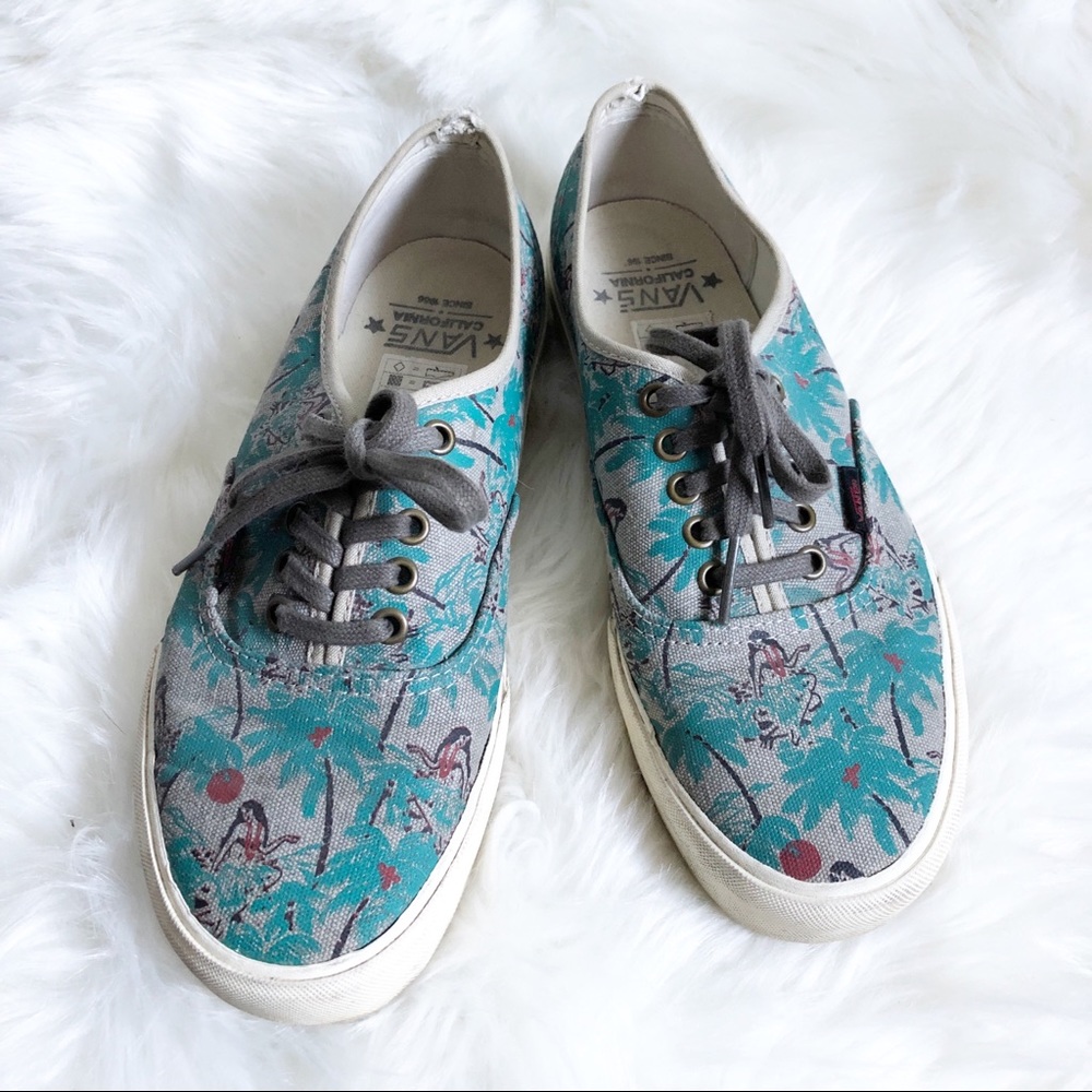 Hawaiian Hula Girl Vans Women’s 10/Mens 8.5